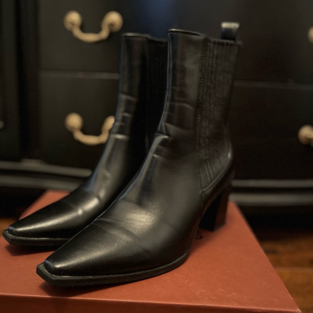 Elegant Black Leather Ankle Boots
